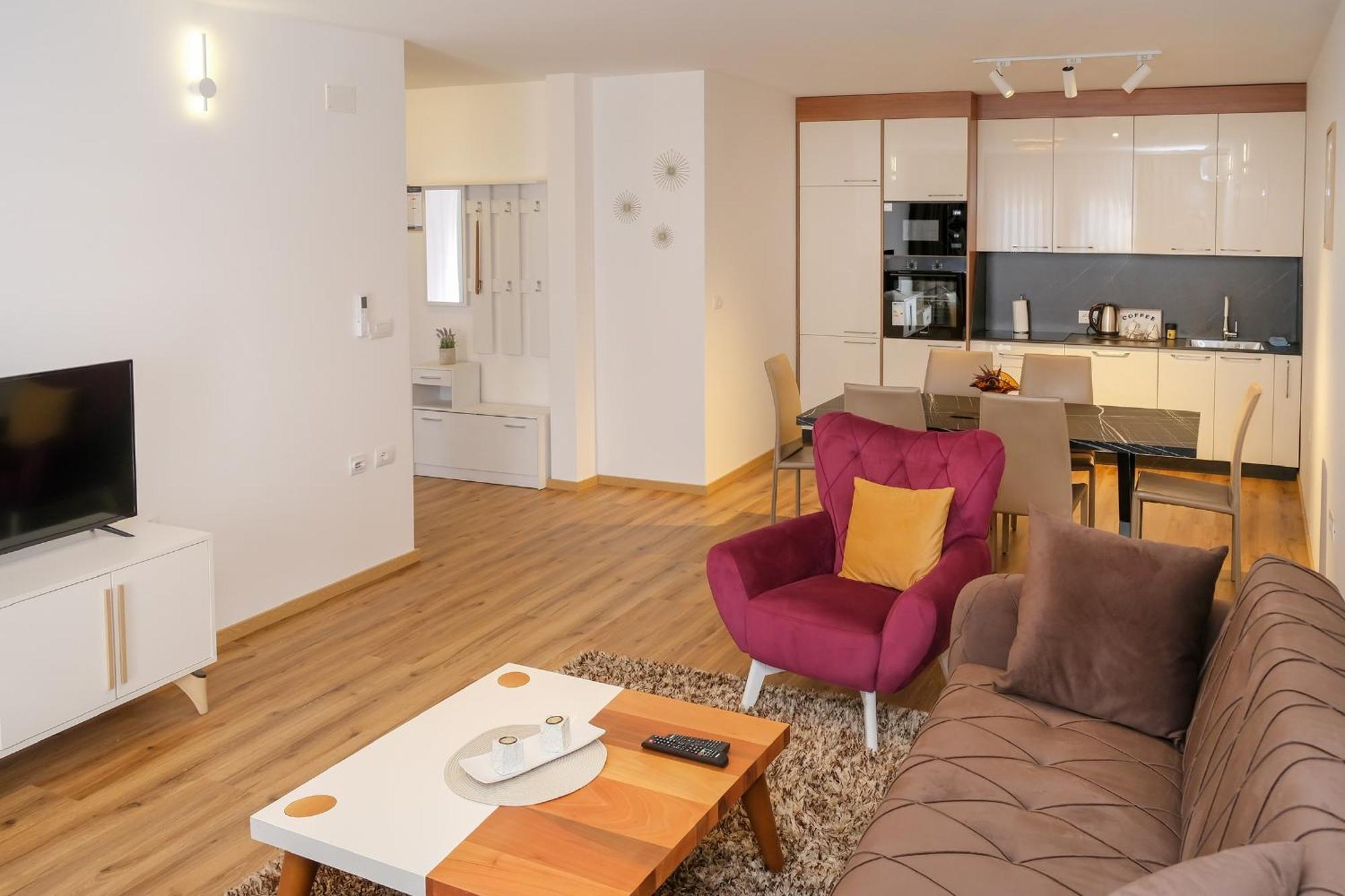Nest Apartments Gjakova Exterior foto